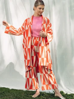 Aarre Kayla takki, Tiles