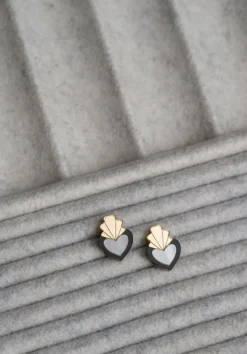 Butoni Hearts nappikorvakorut, Musta