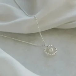 LiLa Bubbel P&auml;rla kaulakoru, Hopea