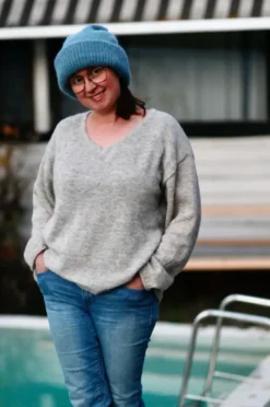 Lumoan Utu neulepaita, Vaaleanharmaa