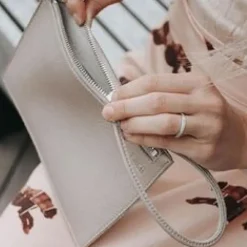 Miiko clutch, Titan